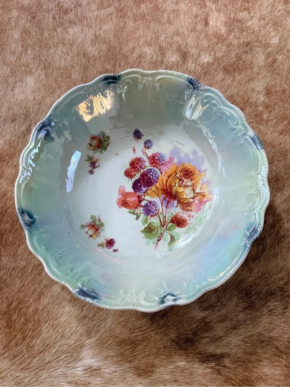 Floral Decorative Porcelain Bowl in Pastel Green